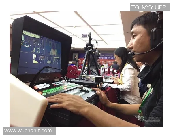 直播新时代：探索直播行业发展趋势与创新模式全景解析